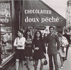 Paris street scene